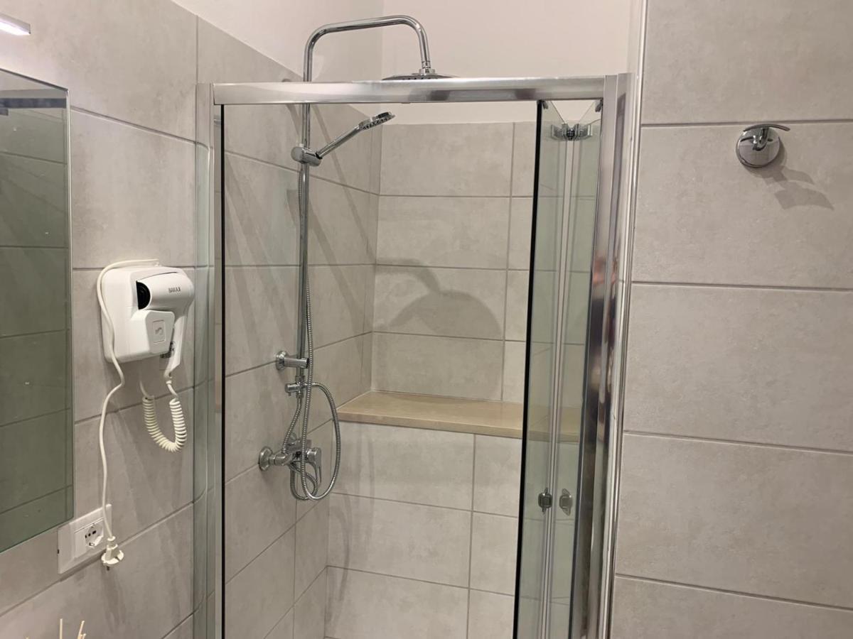 Benvenuti Da Linda E David Apartment Волтера Екстериор снимка